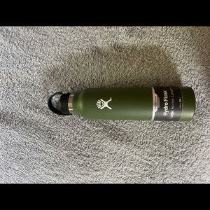 Hydro flask water bottle
